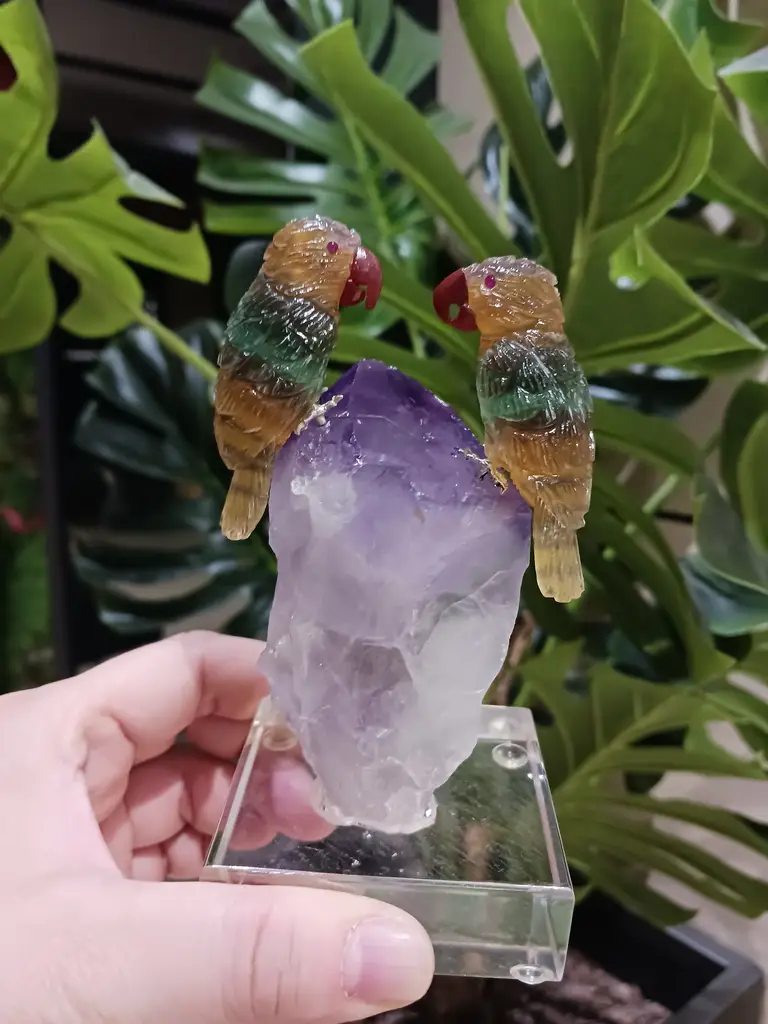 極上彫刻品 2匹 フローライト インコ アメジスト結晶 置物 天然石 